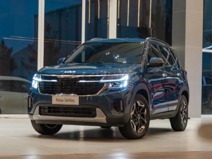 Honda HR-V hay Kia Seltos: SUV nào đáng đầu tư hơn?