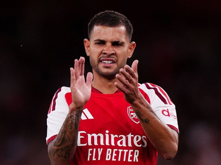Arsenal chưa "nóng máy" trước đại chiến Man City, Guimaraes gieo hy vọng
