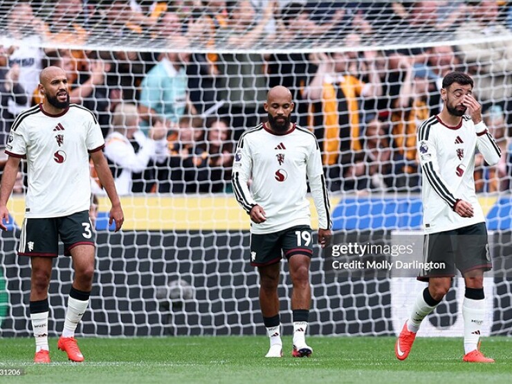 MU lập loạt kỷ lục buồn trước Hull City, "Quỷ đỏ" ôm hận vì điểm yếu chí mạng