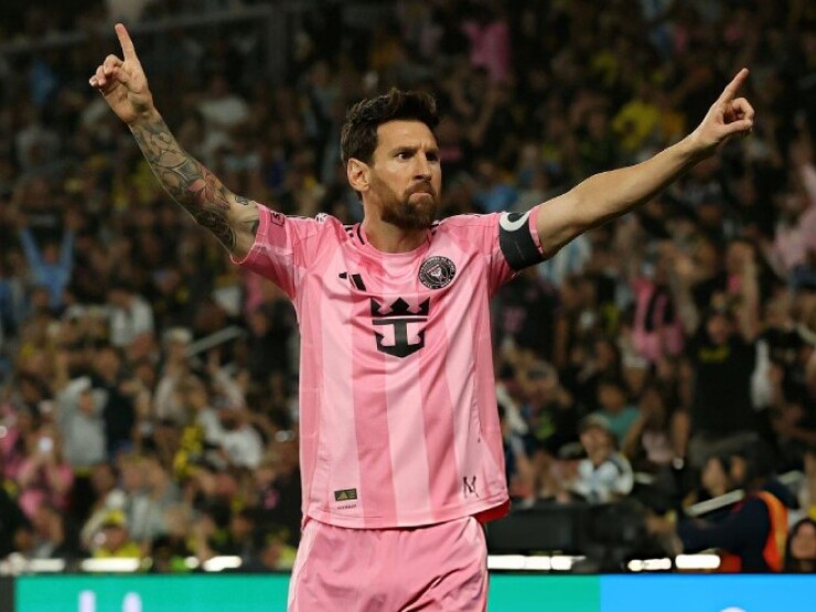 Messi biến MLS thành chỗ “tập đá phạt”, thiếu mấy bàn để phá kỷ lục?