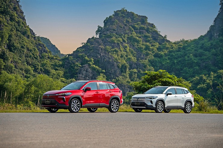 Toyota Corolla Cross  ưu đãi 50% lệ phí trước bạ trong tháng 11/2025
